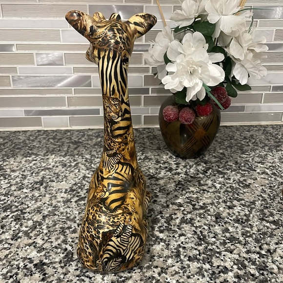 La Vie Giraffe Figurine Safari Animal Print Patchwork - Picture 6 of 14